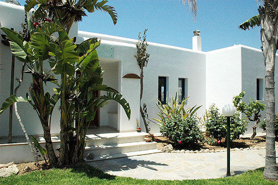 Kymmates Beach Front Villas Paphos Exterior photo