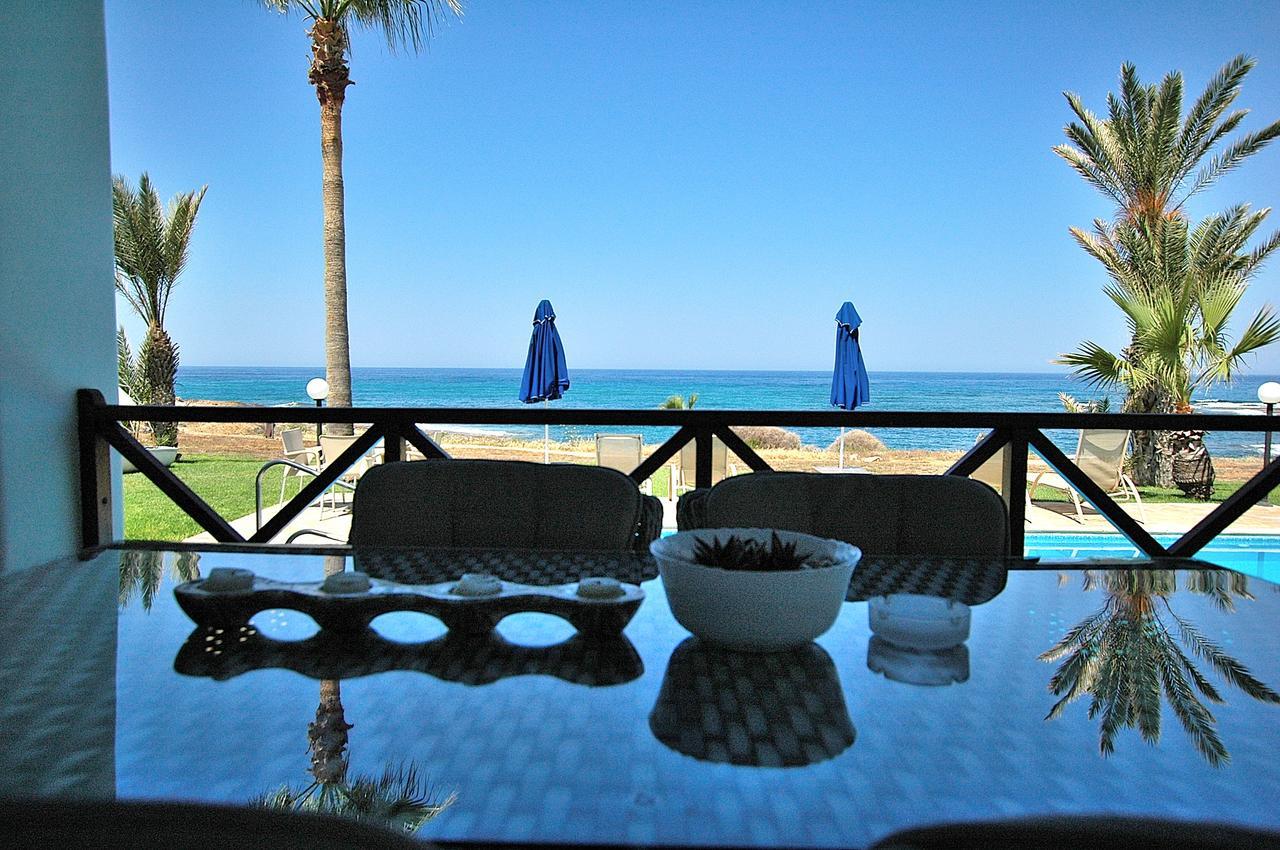 Kymmates Beach Front Villas Paphos Exterior photo